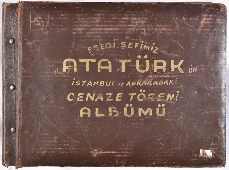 Atatürk'ün Cenaze Töreni Resimleri — Bilinmiyor