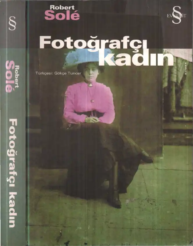 Fotoğrafçı Kadın — Robert Sole