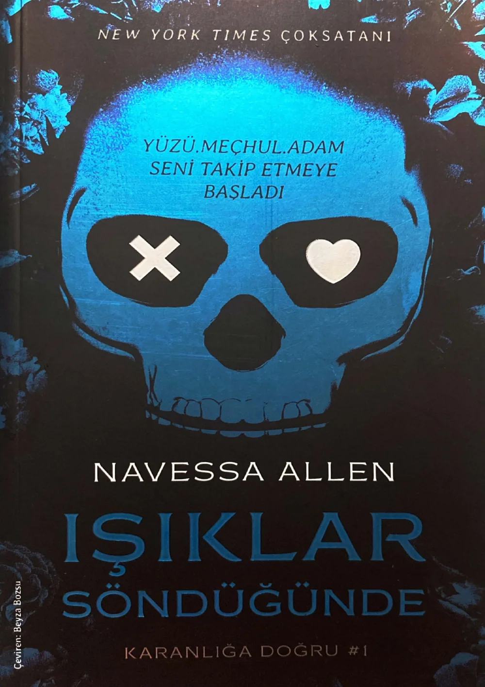 Işıklar Söndüğünde — Navessa Allen