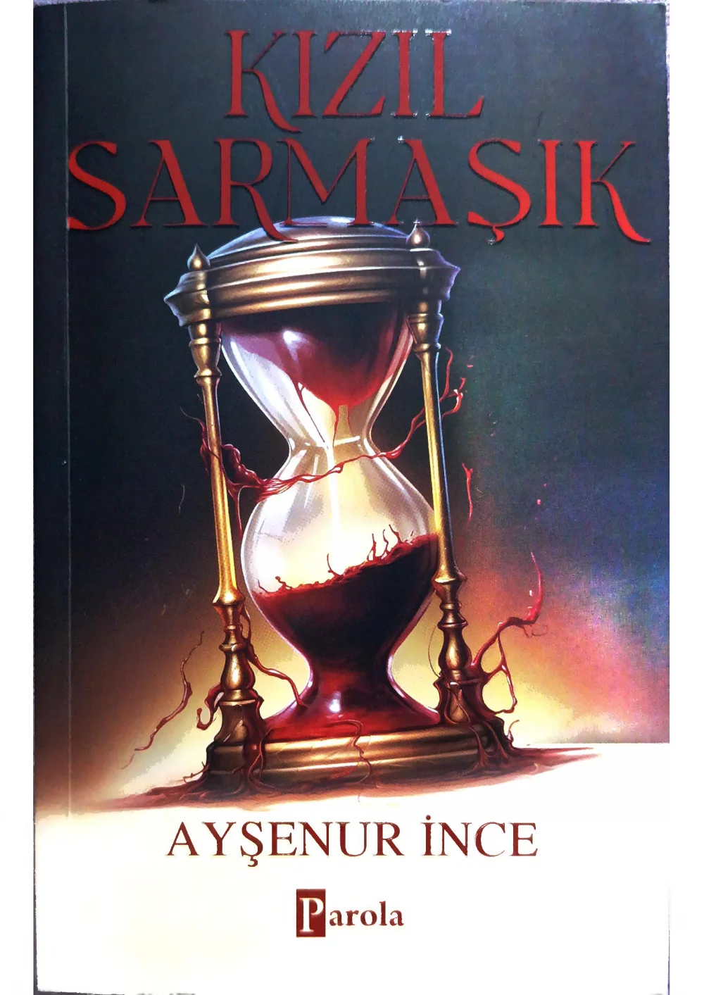 Kızıl Sarmaşık — Ayşenur İnce